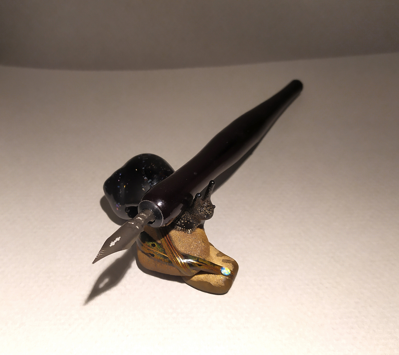 Snail and dew drop 07